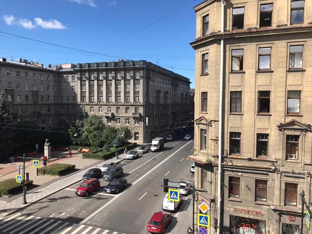 Solo Na Bolshom Prospekte Hotel Sankt Petersburg Exterior foto